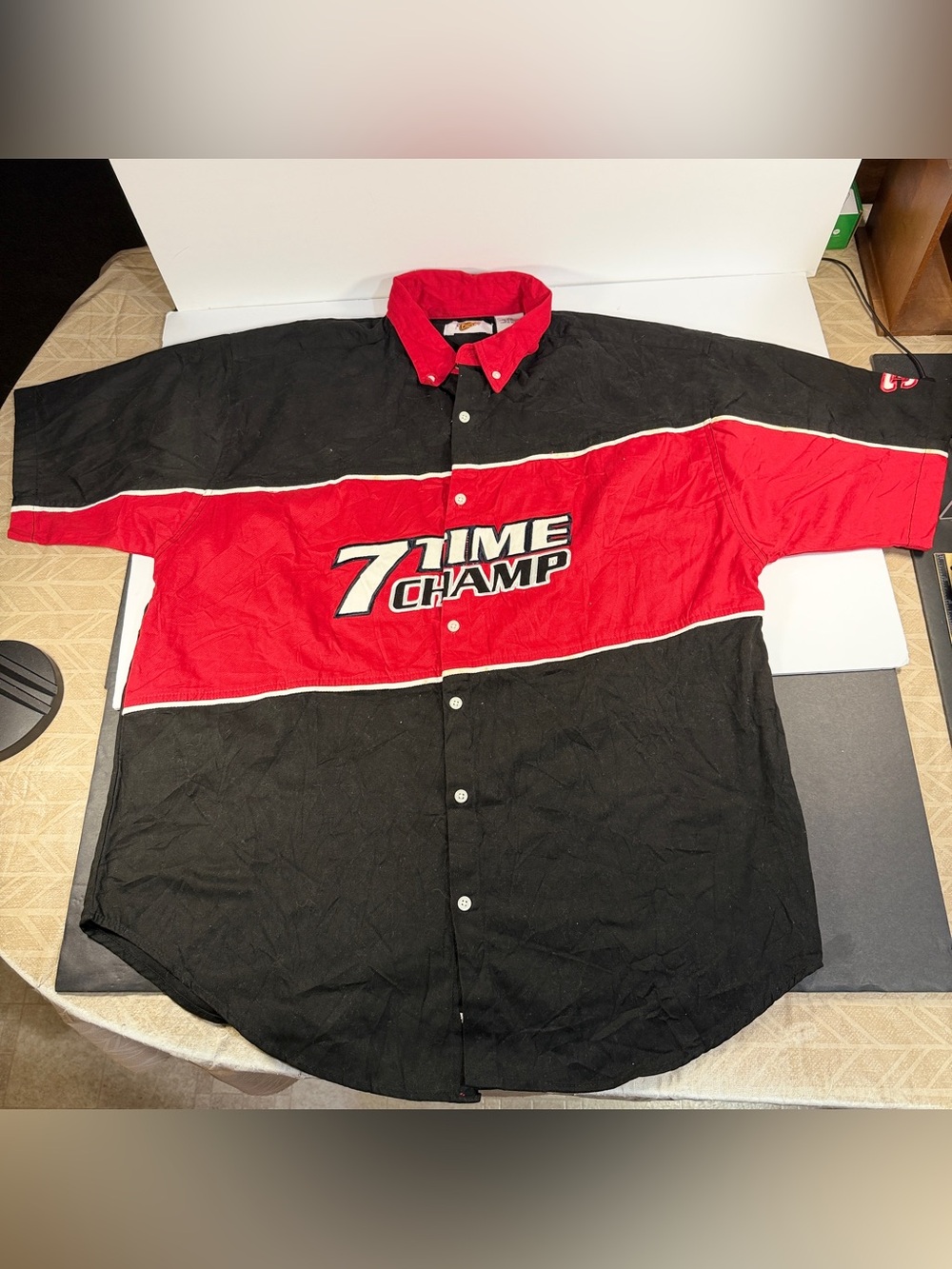 VTG
Dale Earnhardt 7 Time Champ
NASCAR Button Up Shirt XL